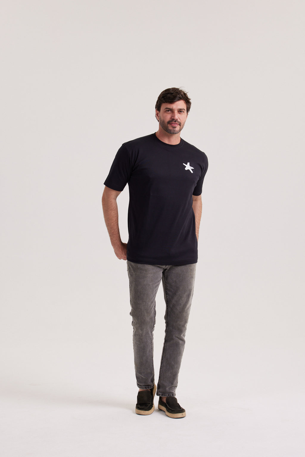 LATE T-SHIRT