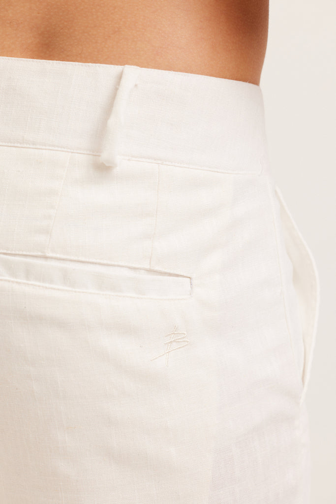 SHORTS LINHO OFF WHITE