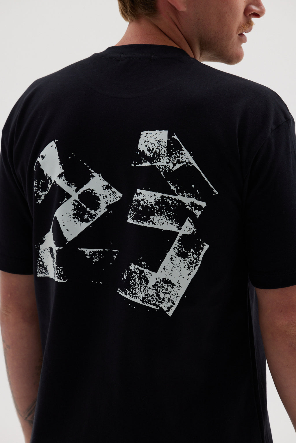 B23 T-SHIRT