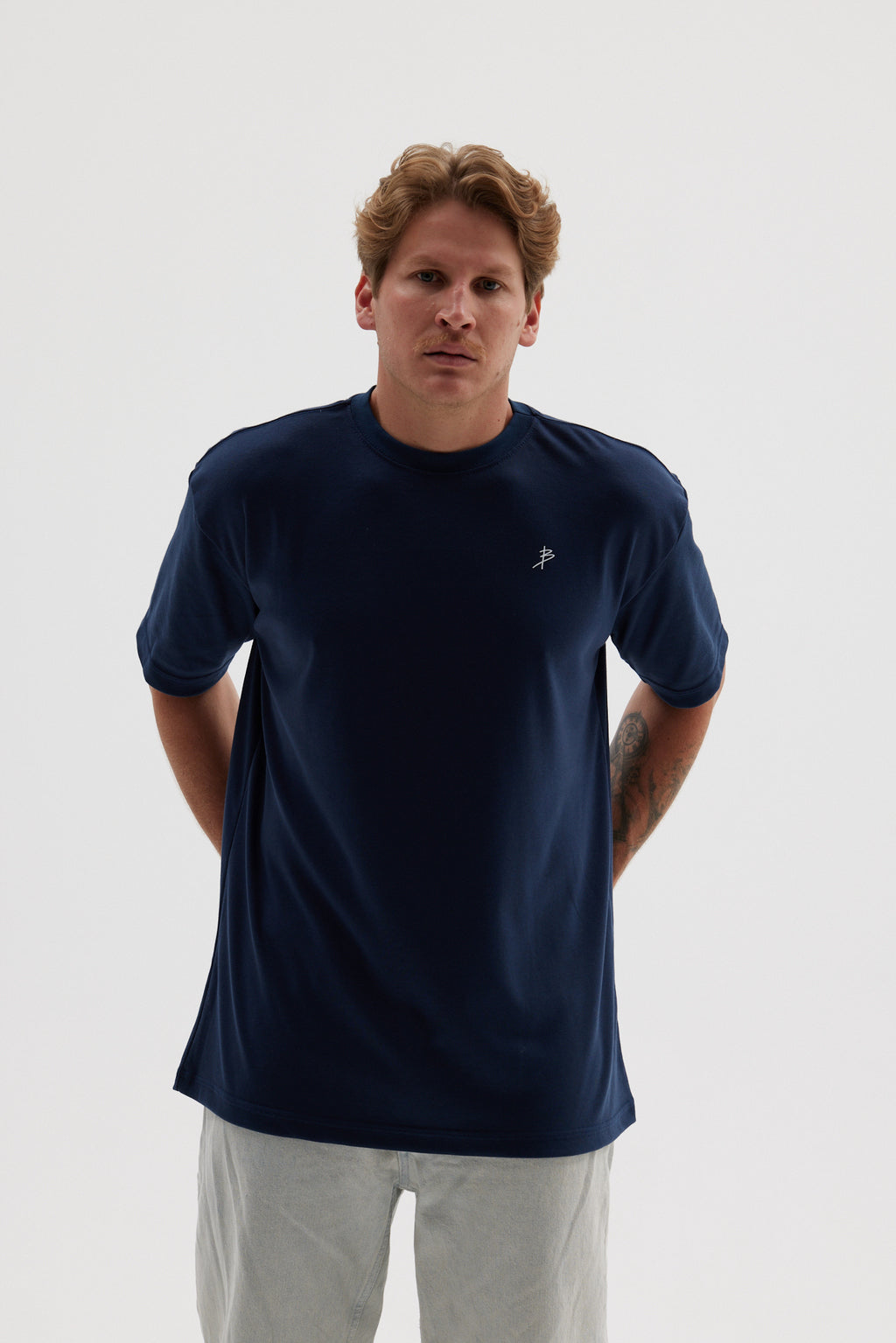 "MONOGRAM" NAVYBLUE T-SHIRT