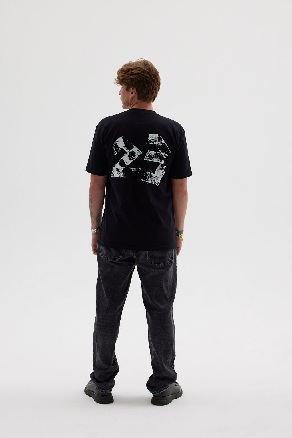 B23 T-SHIRT