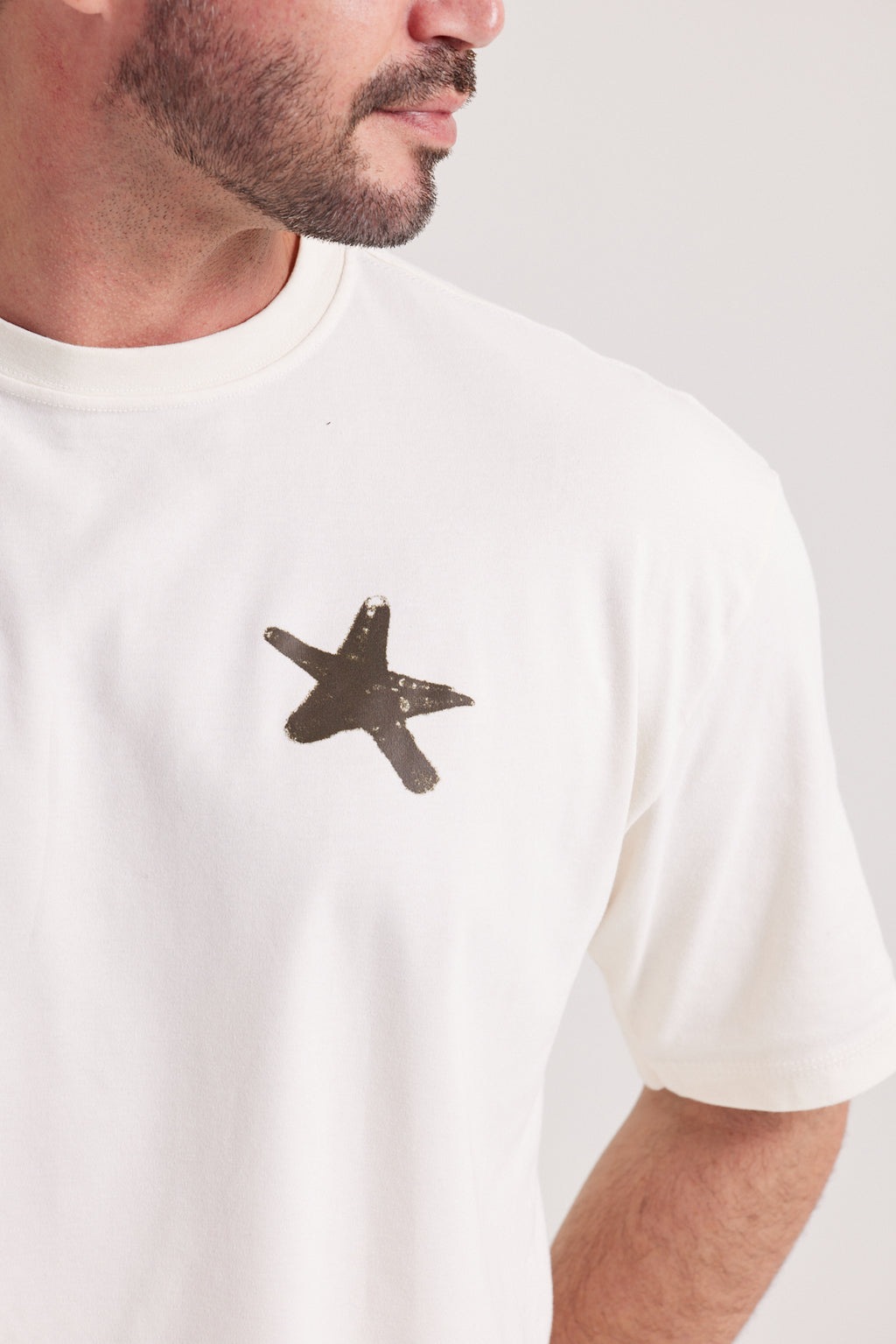 LATE T-SHIRT