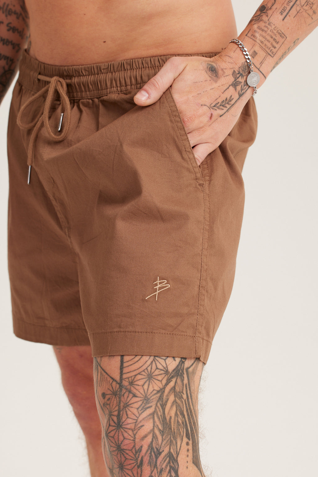 COFFEE BROWN SHORTS