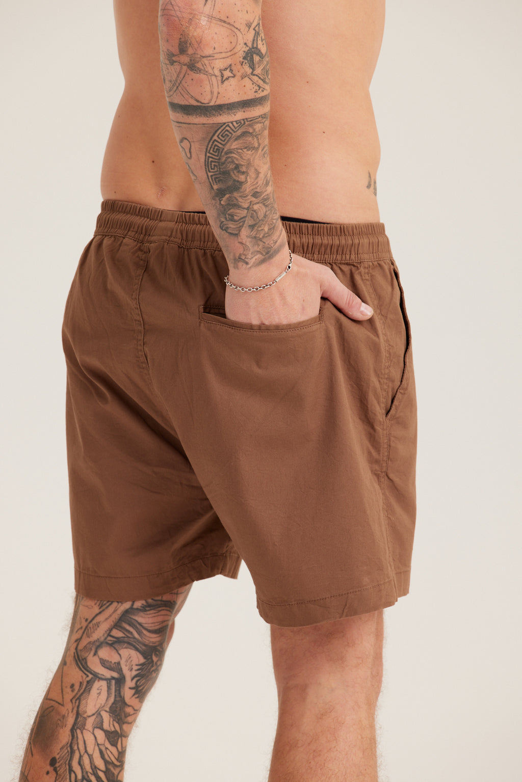 COFFEE BROWN SHORTS