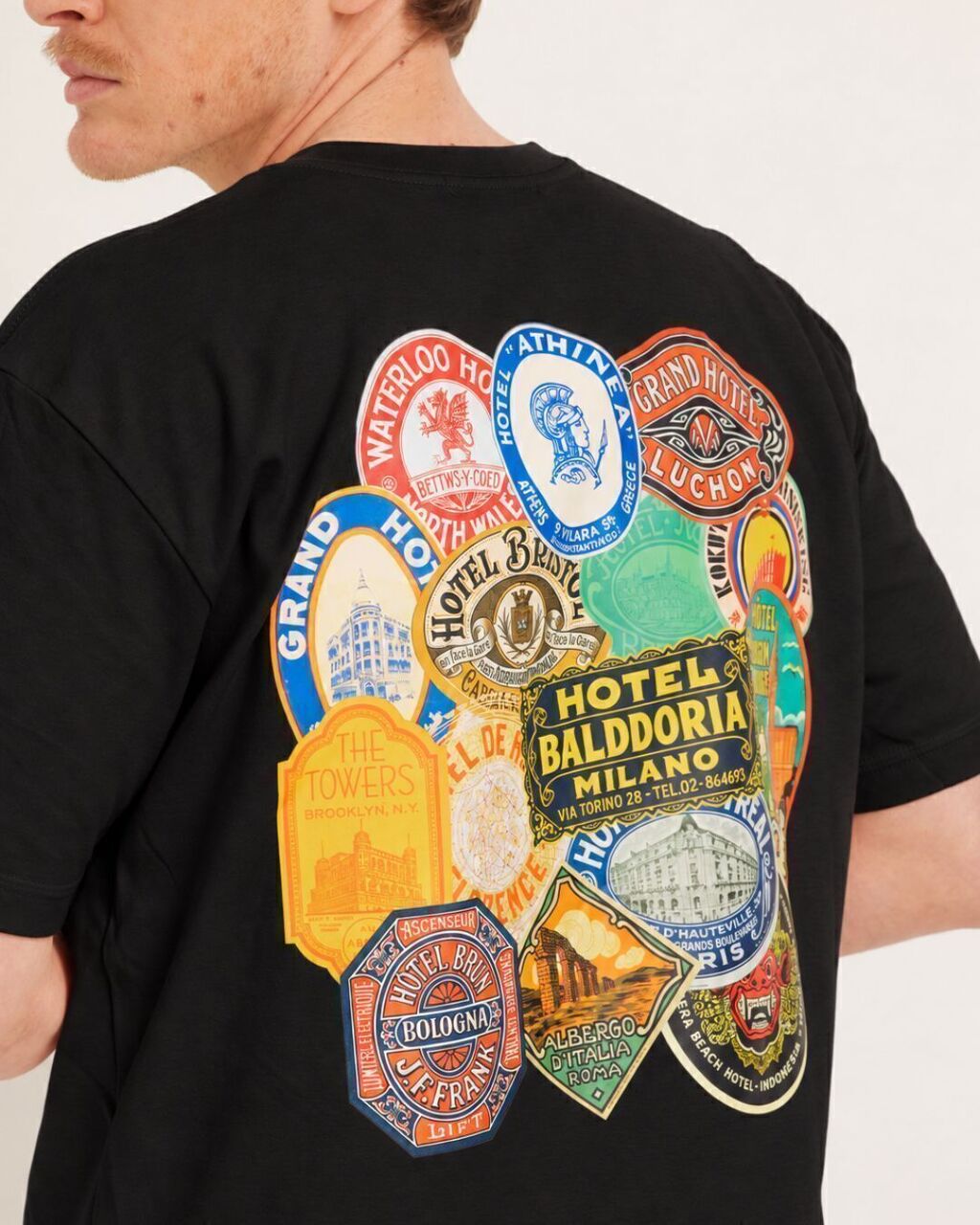 HOTEL T-SHIRT