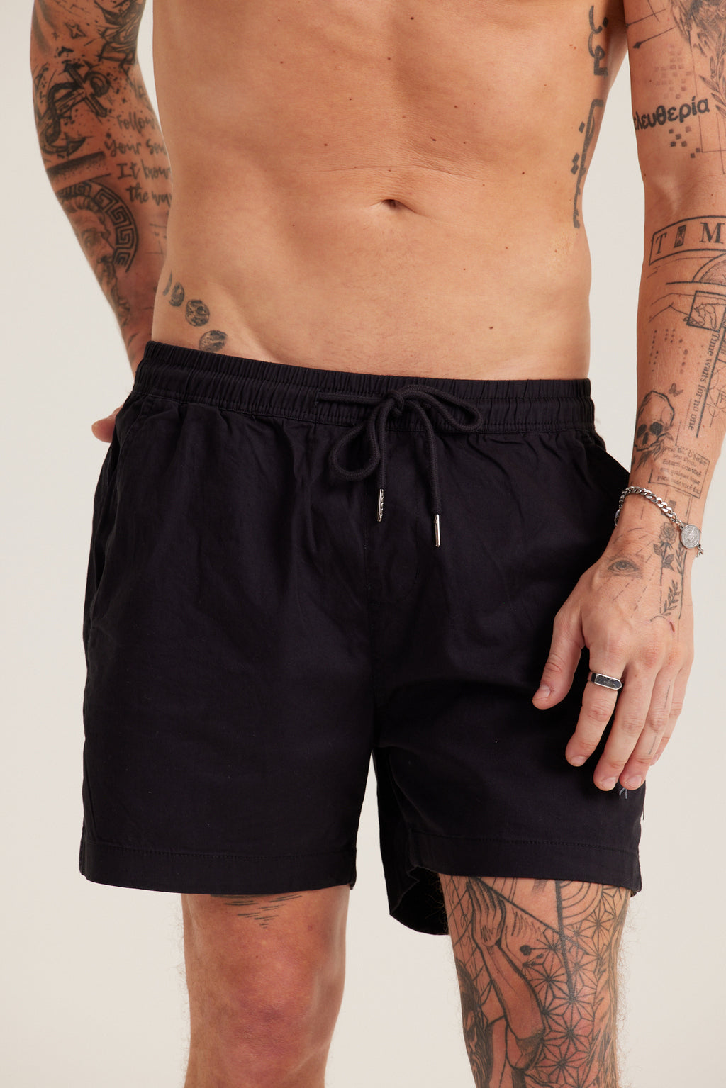 BLACK SHORTS