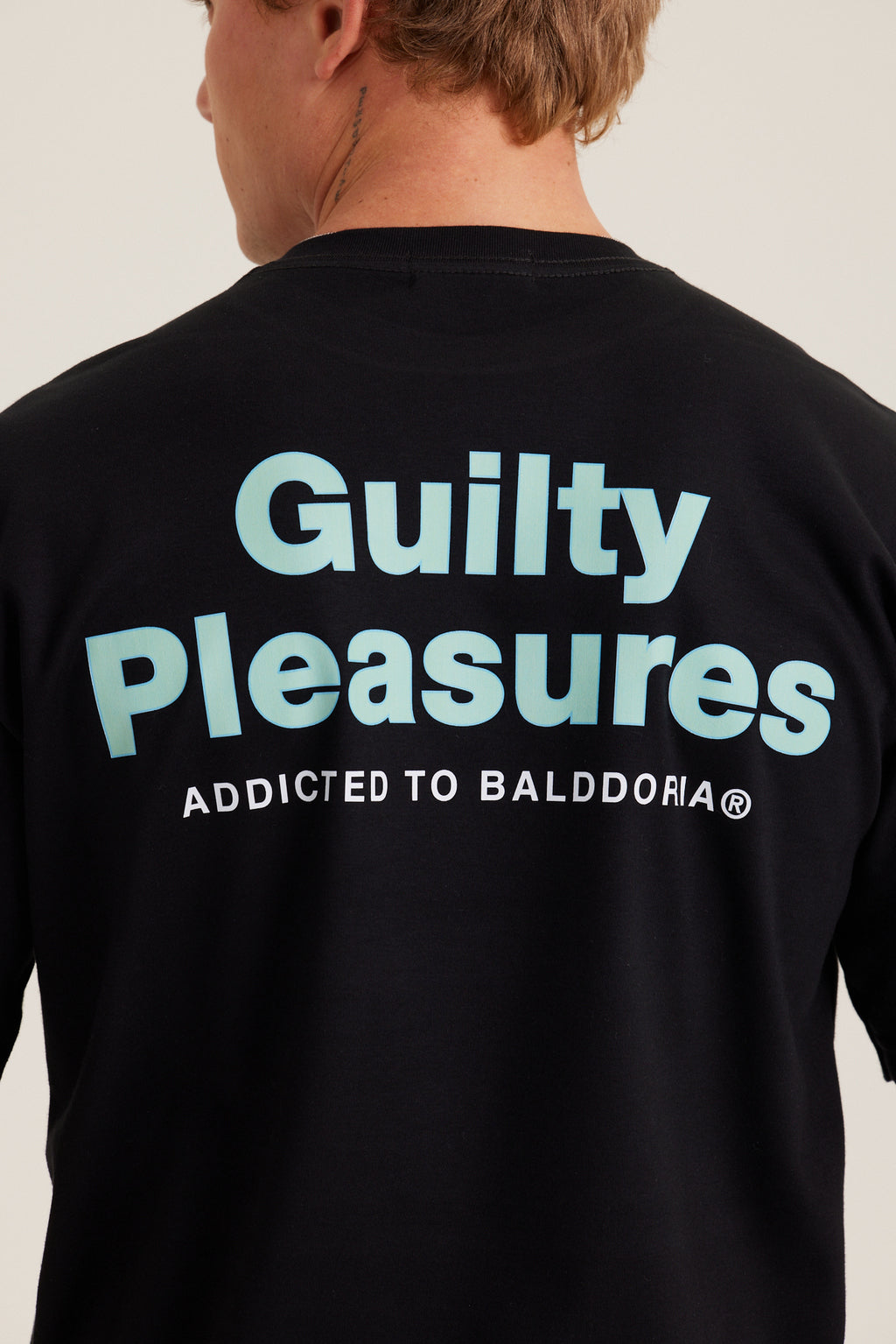 PLEASURES T-SHIRT
